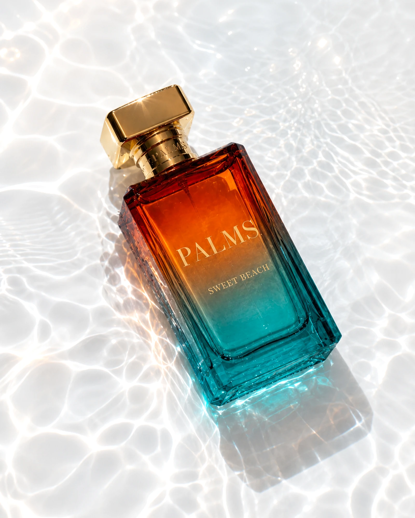 Flacon Sweet Beach sur une eau lumineuse